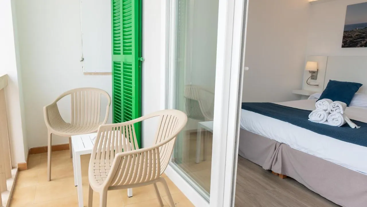 Boutique Hostal Colonial Colonia de Sant Jordi 3*,
