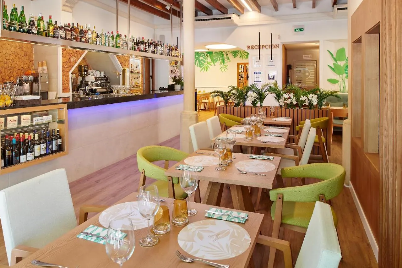 Hotel Colonial Colonia de Sant Jordi 3*,